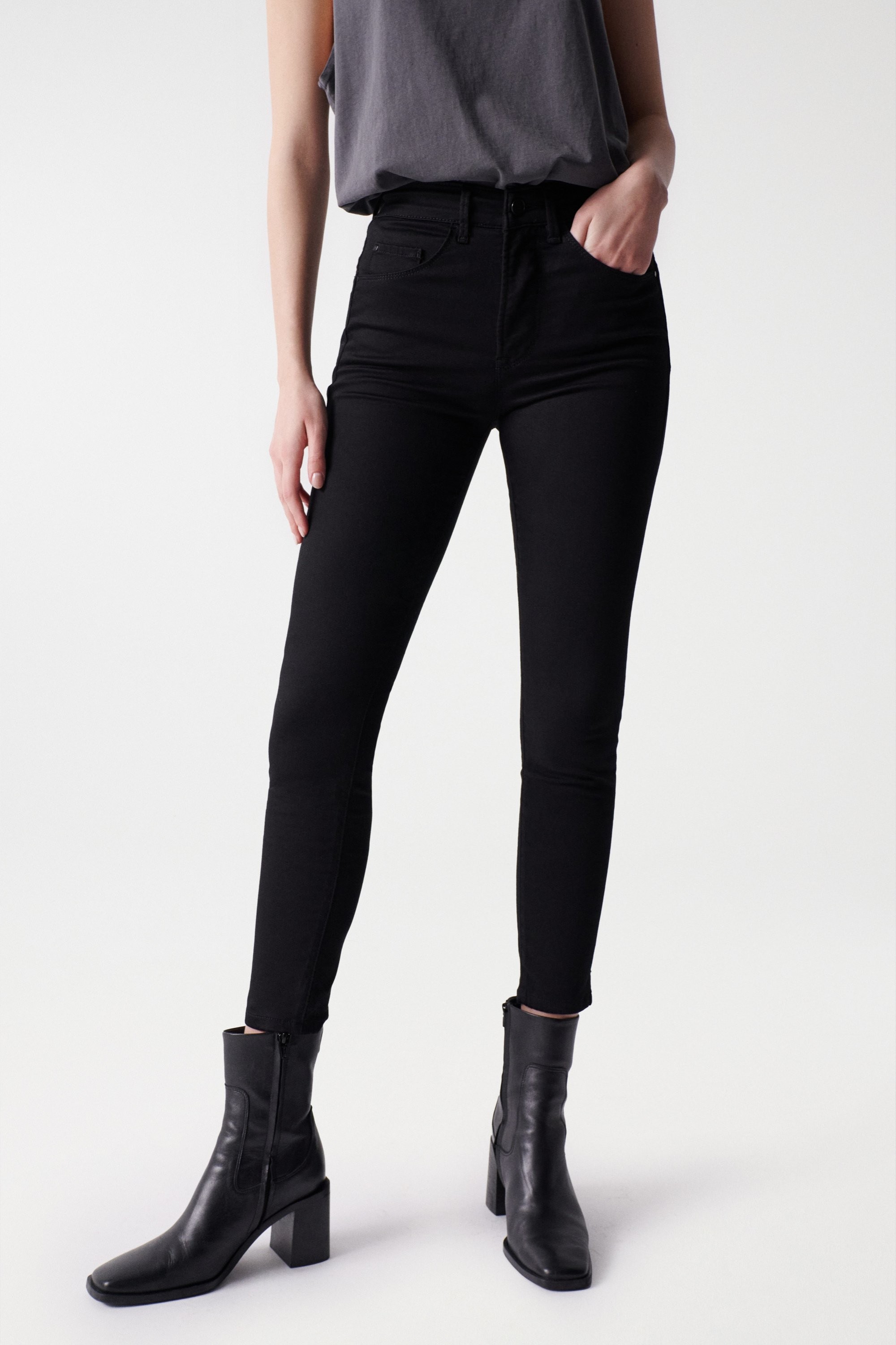 Vaquero negro faith push in cropped Salsa Jeans Vaquero negro faith push in cropped Salsa Jeans